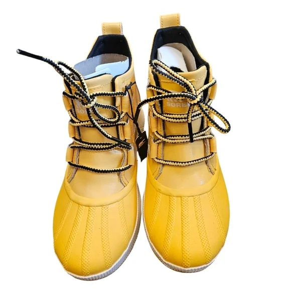 Sorel Out N About III Classic Waterproof Booties Yellow Ray NEW Womens - Picture 3 of 9